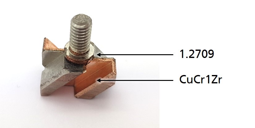 Additiv gefertigte Greiferkomponente - Keilhaken aus CW106C und Werkzeugstahl 1.2709