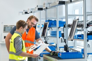 Learning factory for networked production