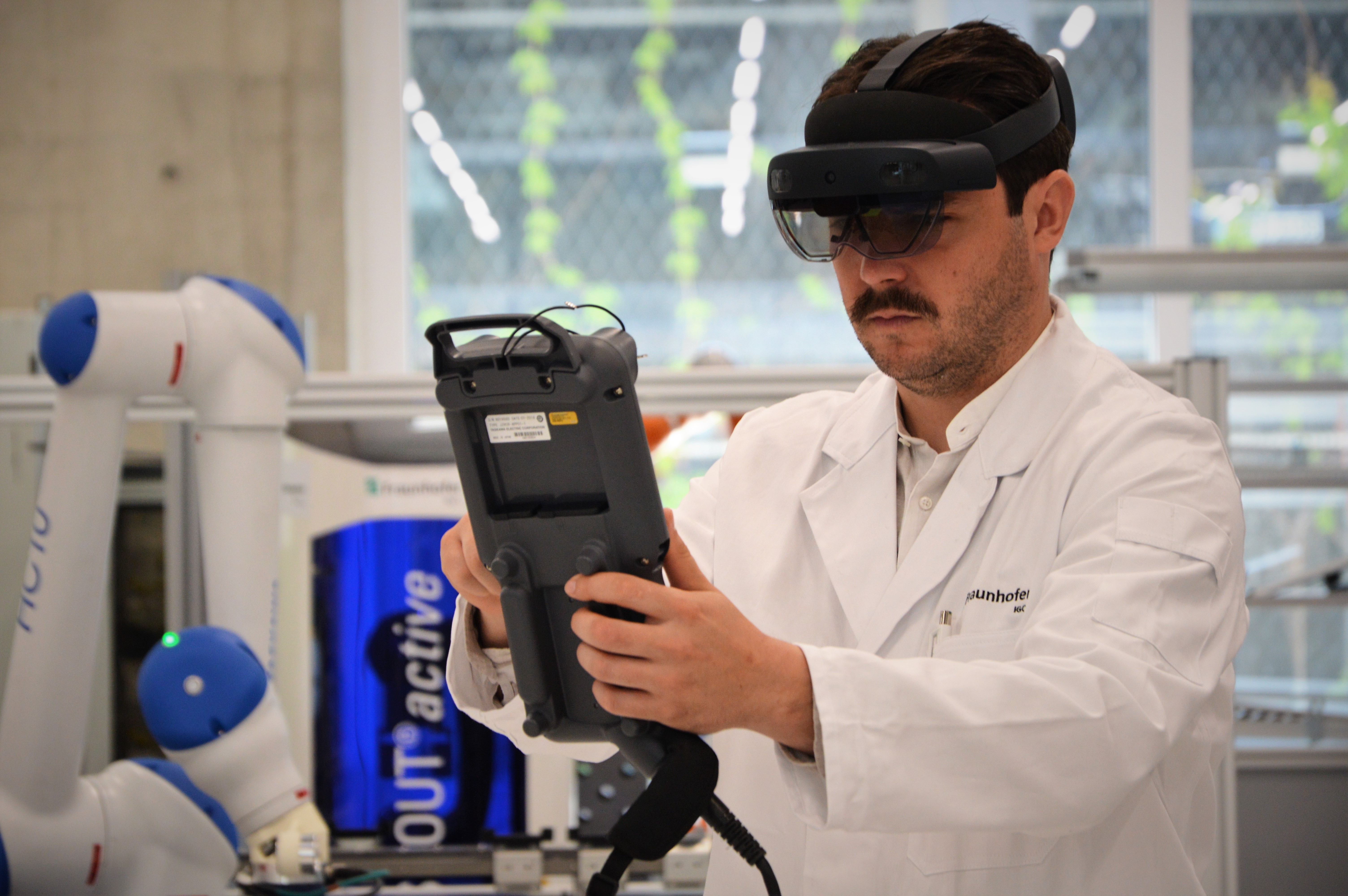 Exploring user-centric AR and VR solutions for incorporation into production design Exploring user-centric AR and VR solutions for incorporation into production design
