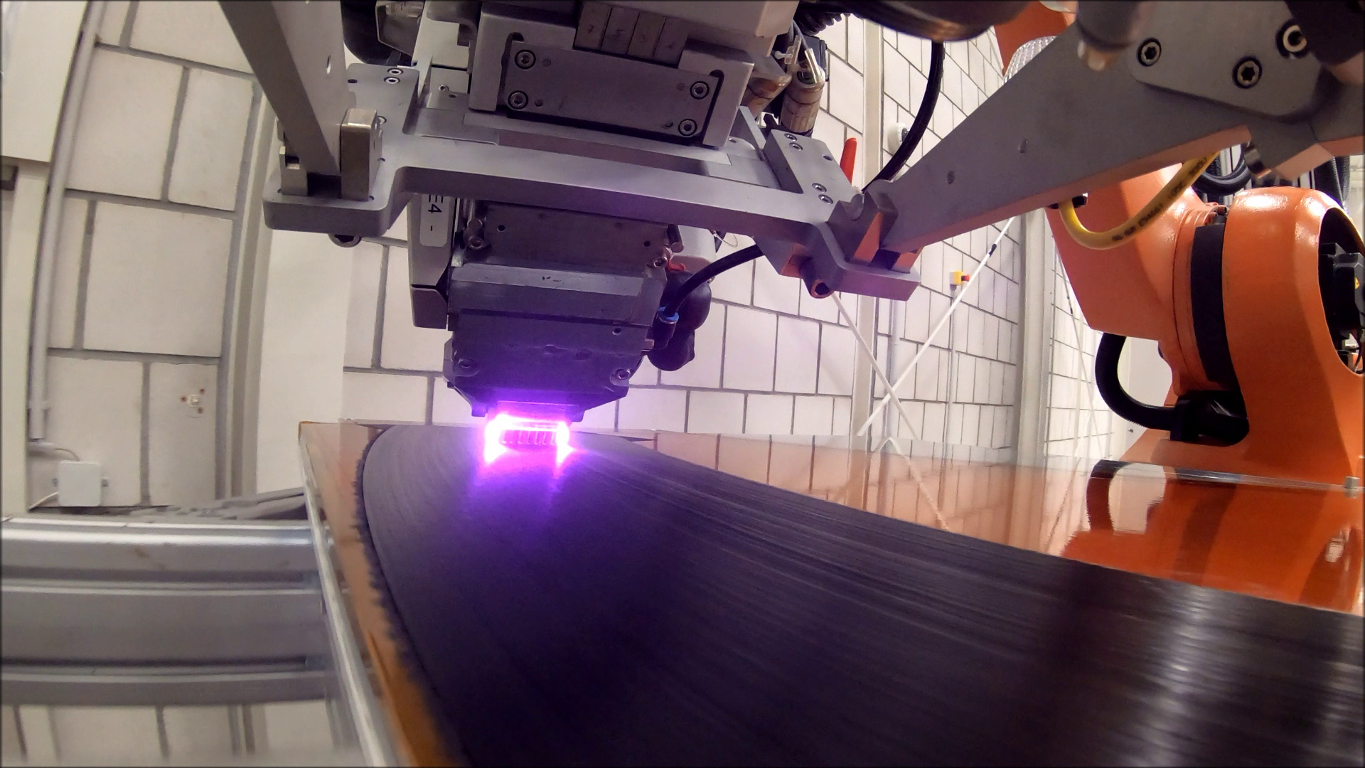 A detailed view into the »nippoint« during the TAFP process with laser activation
